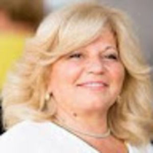 Meet your Posher, Simonetta